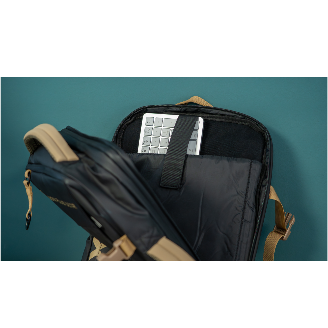 ultron Rucksack NPU 17,schwarz/Gold