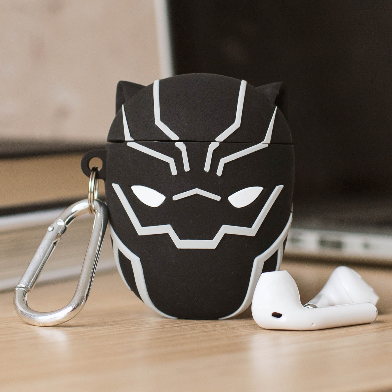 ThumbsUp! PowerSquad AirPods Case Black Panther 3D-Silikon