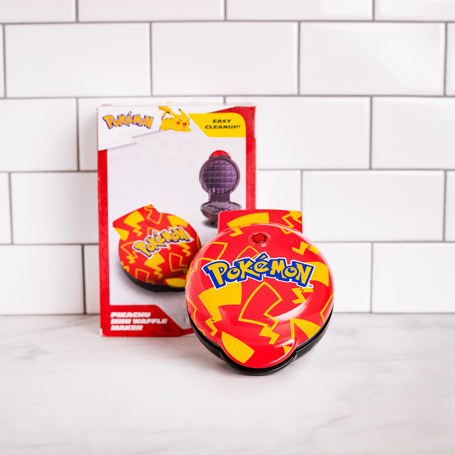 Uncanny - Pokemon Mini Waffeleisen Pikachu